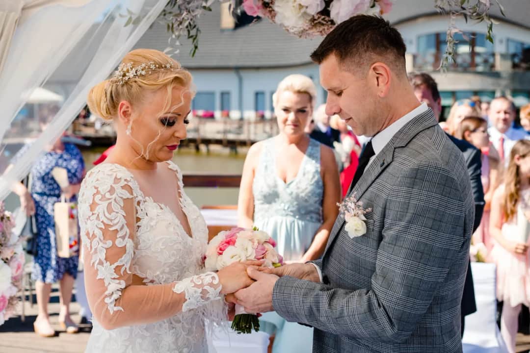 Czy akt urodzenia jest potrzebny do ślubu? Sprawdź wymagania dokumentów