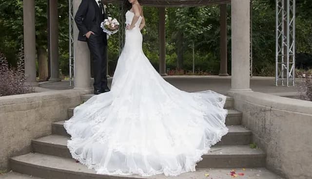 Jaką suknię ślubną dla puszystej wybrać, by wyglądać olśniewająco?